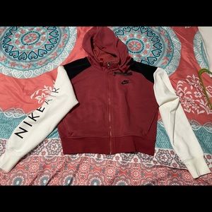 Nike rare hoodie. Very cute. Size medium. New with tags. Never worn.